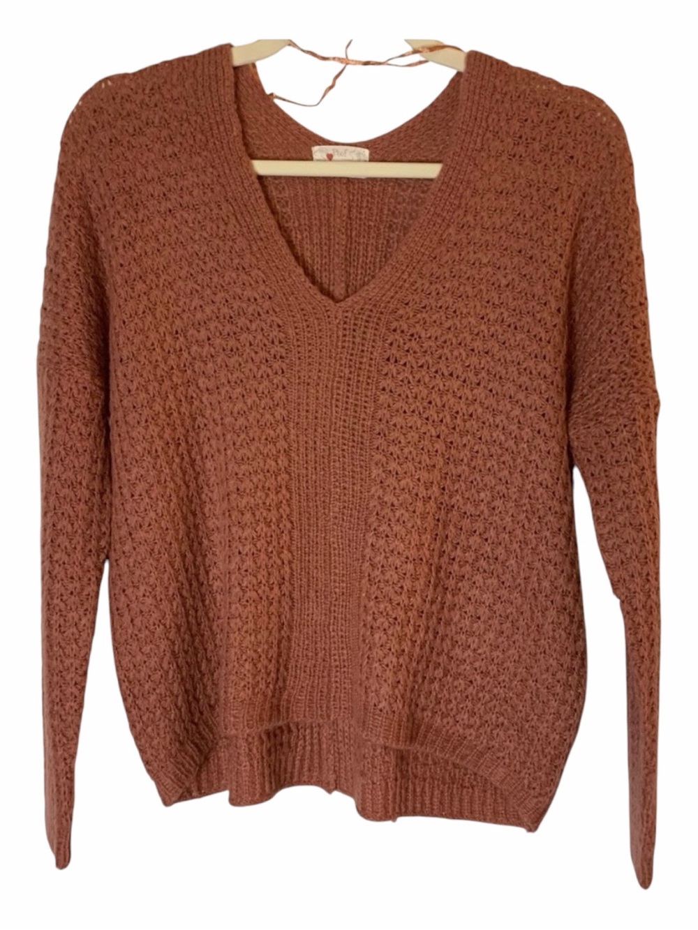 Poof Apparel Women’s Long Sleeve V-Neck Rose Knit Mohair Sweater Size Small